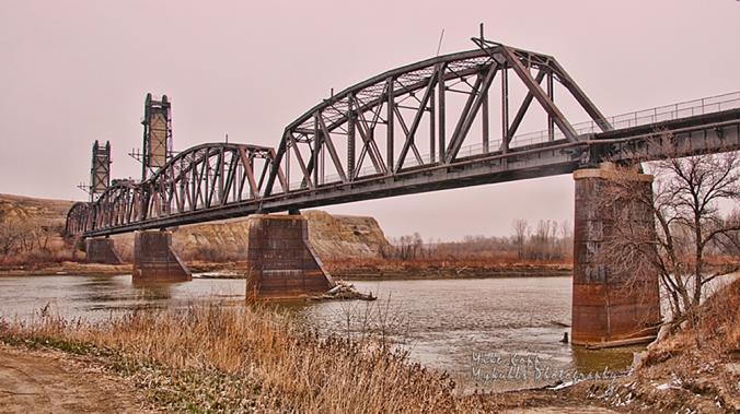 North Dakota's only lift bridge was retired from service before it ever lifted for a steamboat.